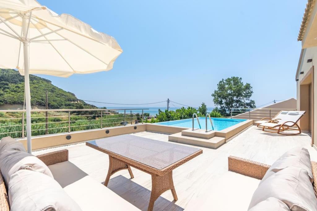Villa Vasillis-Heated Swimming Pool With Infinity View Віталадес Екстер'єр фото